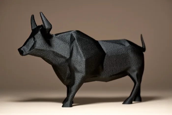 Bull Sculpture - Image 4